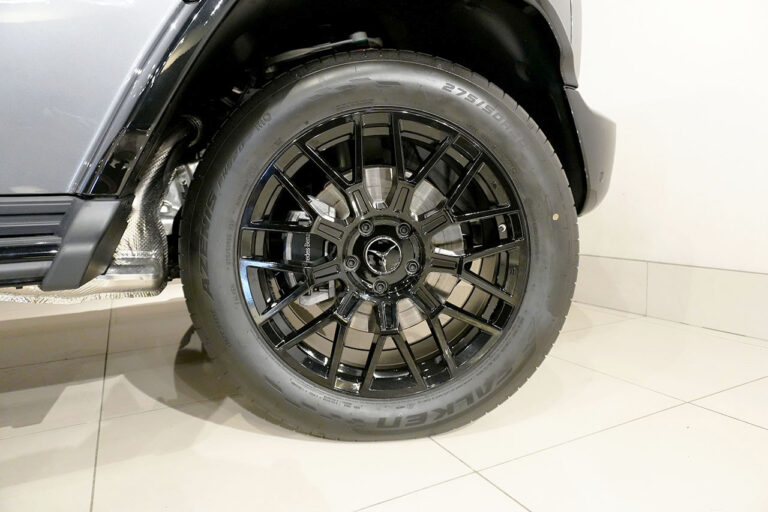 2025年式 メルセデスベンツ G450d maqspeed 9 ダークステルス MANUFAKTURプログラム AMGライン セレナイトグレー MQ4151