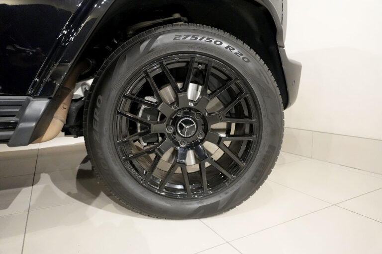 2023年式 メルセデスベンツ G400d ダークブラック Gmanufakturプログラム AMGライン オブシディアンブラック MQ4152