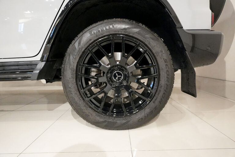 2023年式 メルセデスベンツ G400d ステルスグレー AMGライン MQ4153