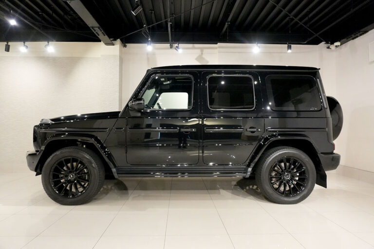 2021年式 メルセデスベンツ G350d ダークブラック AMGライン オブシディアンブラック MQ4154