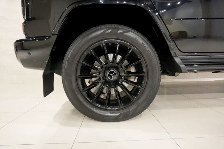 2021年式 メルセデスベンツ G350d ダークブラック AMGライン オブシディアンブラック MQ4154