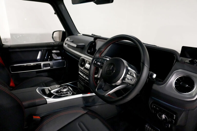 2021年式 メルセデスベンツ G350d ダークブラック AMGライン オブシディアンブラック MQ4154