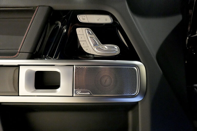 2021年式 メルセデスベンツ G350d ダークブラック AMGライン オブシディアンブラック MQ4154