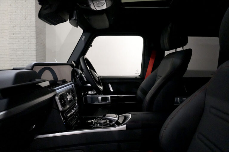 2021年式 メルセデスベンツ G350d ダークブラック AMGライン オブシディアンブラック MQ4154