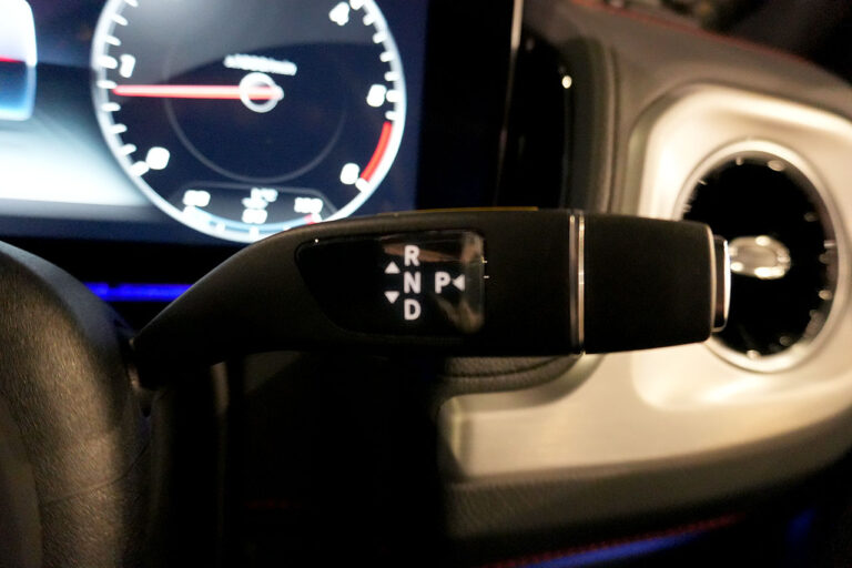 2021年式 メルセデスベンツ G350d ダークブラック AMGライン オブシディアンブラック MQ4154