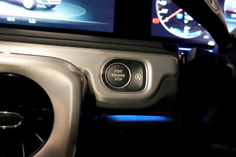 2021年式 メルセデスベンツ G350d ダークブラック AMGライン オブシディアンブラック MQ4154