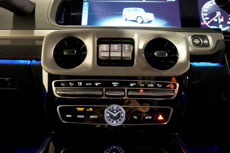 2021年式 メルセデスベンツ G350d ダークブラック AMGライン オブシディアンブラック MQ4154