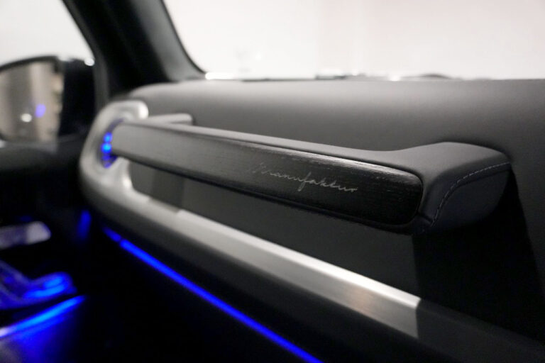 2025年式 メルセデスベンツ G450d Edition MANUFAKTUR Icon MANUFAKTURダークブルー MQ4268
