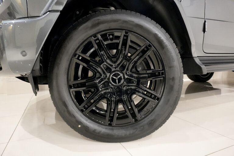 2025年式 メルセデスベンツ G450d MANUFAKTURプログラムプラス AMGライン グラファイト MQ4132