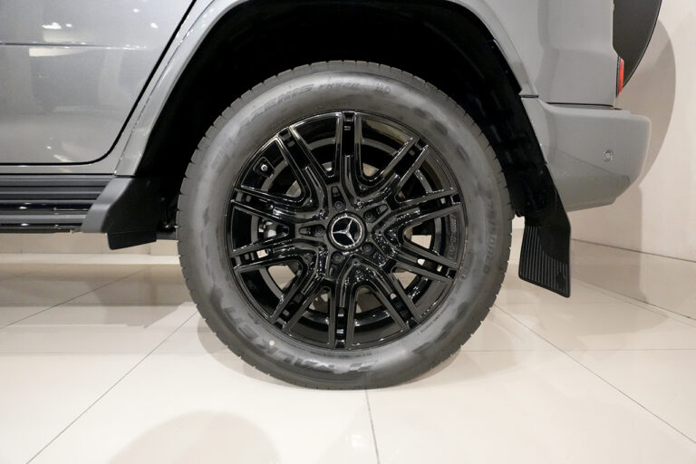 2025年式 メルセデスベンツ G450d MANUFAKTURプログラムプラス AMGライン グラファイト MQ4132