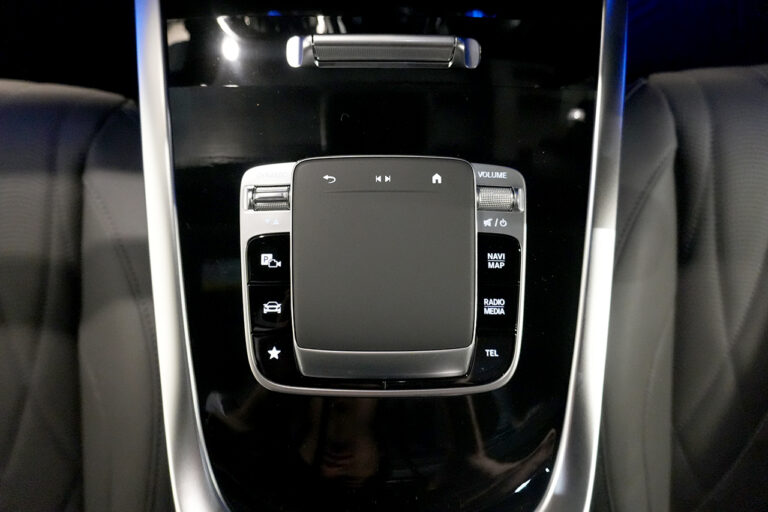 2025年式 メルセデスベンツ G450d MANUFAKTURプログラムプラス AMGライン グラファイト MQ4132