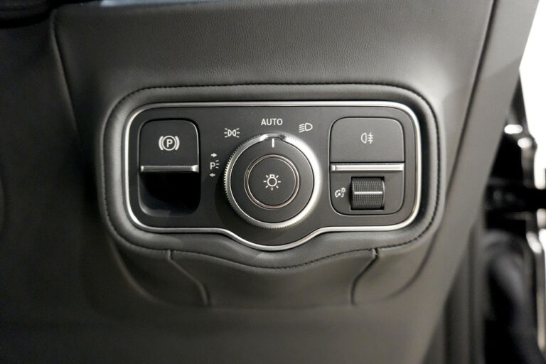 2025年式 メルセデスベンツ G450d maqspeed 9 ダークブラック MANUFAKTURプログラムプラス オブシディアンブラック MQ4158