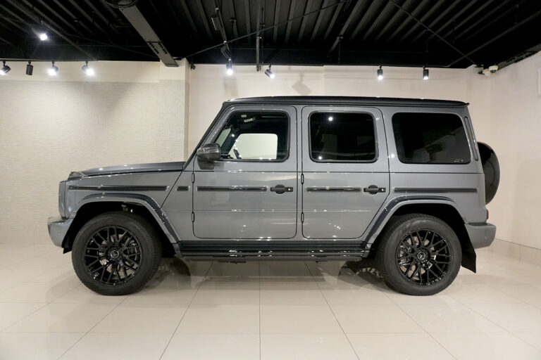 2022年式 メルセデスベンツ G400d ダークステルス AMGライン Newインテリアモデル セレナイトグレー