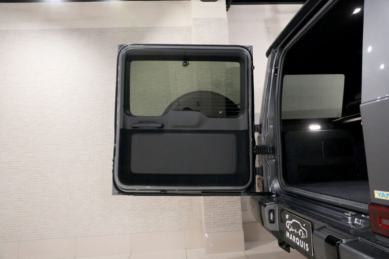 2022年式 メルセデスベンツ G400d ダークステルス AMGライン Newインテリアモデル セレナイトグレー