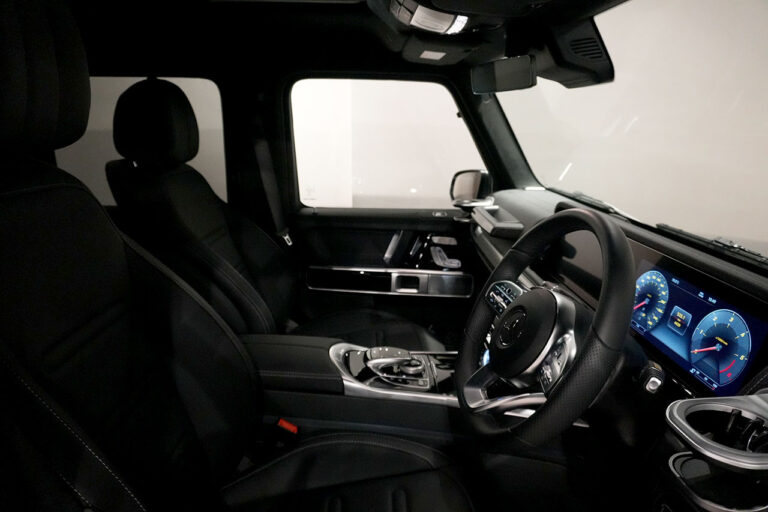 2022年式 メルセデスベンツ G400d ダークステルス AMGライン Newインテリアモデル セレナイトグレー