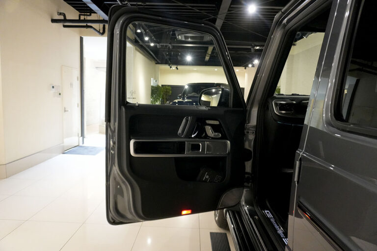 2022年式 メルセデスベンツ G400d ダークステルス AMGライン Newインテリアモデル セレナイトグレー