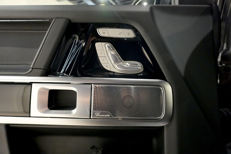 2022年式 メルセデスベンツ G400d ダークステルス AMGライン Newインテリアモデル セレナイトグレー