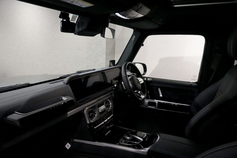 2022年式 メルセデスベンツ G400d ダークステルス AMGライン Newインテリアモデル セレナイトグレー