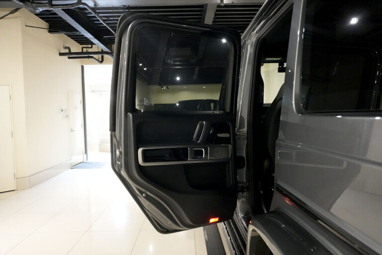 2022年式 メルセデスベンツ G400d ダークステルス AMGライン Newインテリアモデル セレナイトグレー