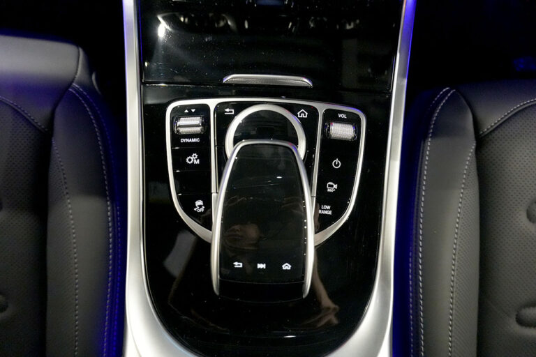 2022年式 メルセデスベンツ G400d ダークステルス AMGライン Newインテリアモデル セレナイトグレー