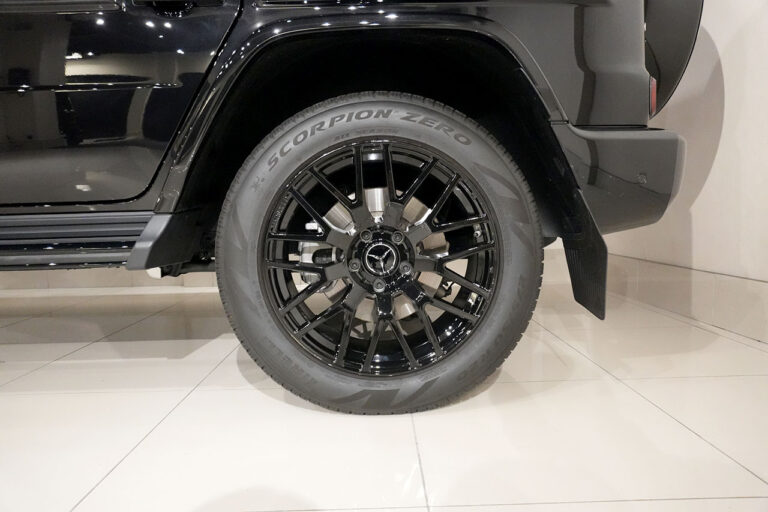 2023年式 メルセデスベンツ G400d ダークブラック Gmanufakturプログラム AMGライン オブシディアンブラック MQ4161