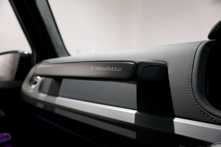 2023年式 メルセデスベンツ G400d ダークブラック Gmanufakturプログラム AMGライン オブシディアンブラック MQ4161