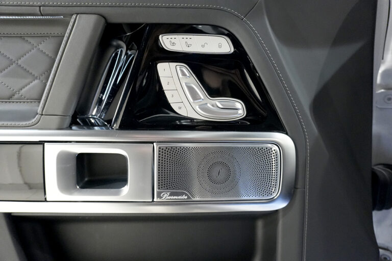 2023年式 メルセデスベンツ G400d Gmanufakturプログラムプラス AMGライン ダークプラチナ MQ4166