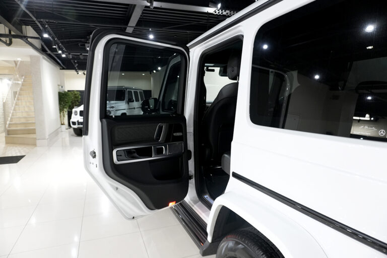 2023年式 メルセデスベンツ G400d Gmanufakturプログラムプラス AMGライン ダークプラチナ MQ4166