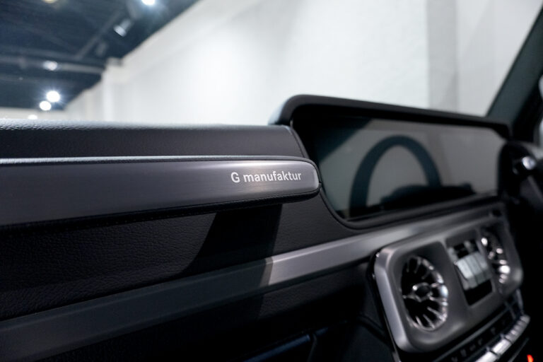 2023年式 メルセデスベンツ G400d Gmanufakturプログラムプラス AMGライン ダークプラチナ MQ4166