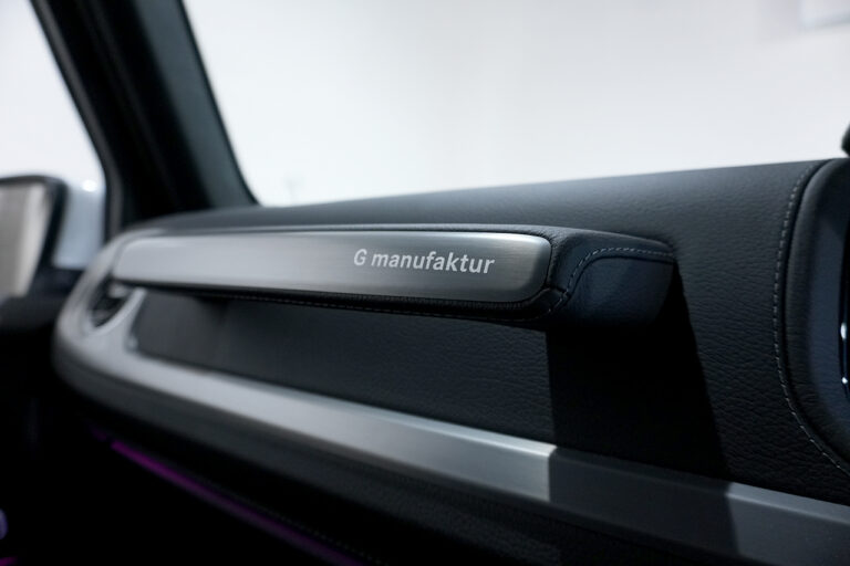 2023年式 メルセデスベンツ G400d Gmanufakturプログラムプラス AMGライン ダークプラチナ MQ4166
