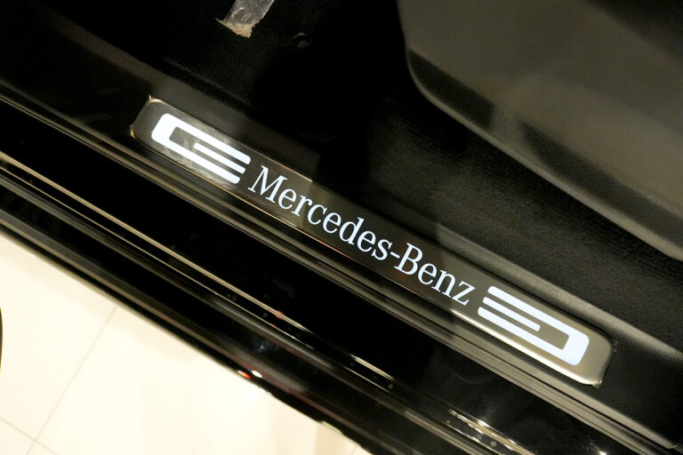 2023年式 メルセデスベンツ G400d maqspeed 9 ダークブラック Gmanufakturプログラム オブシディアンブラック MQ4168