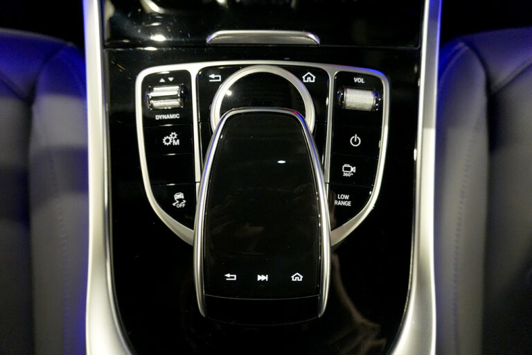 2023年式 メルセデスベンツ G400d maqspeed 9 ダークブラック Gmanufakturプログラム オブシディアンブラック MQ4168