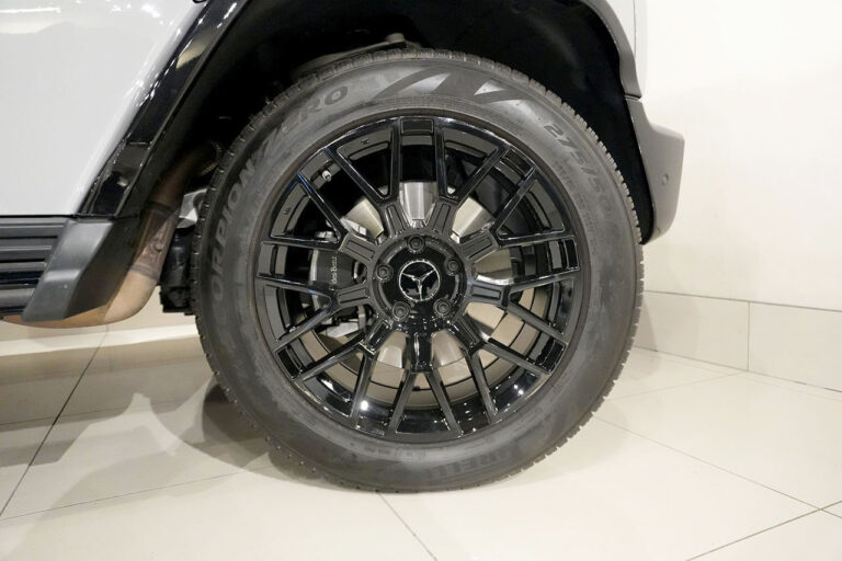 2023年式 メルセデスベンツ G400d ステルスグレー Gmanufakturプログラム AMGライン MQ4169