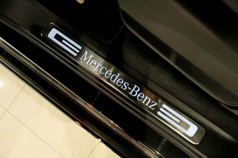 2023年式 メルセデスベンツ G400d ステルスグレー Gmanufakturプログラム AMGライン MQ4169