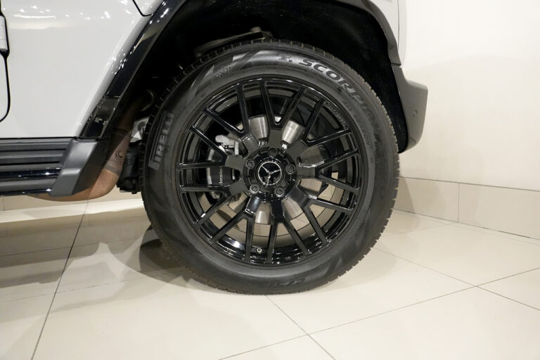 2023年式 メルセデスベンツ G400d Gmanufaktur AMGライン ステルスグレー MQ4171