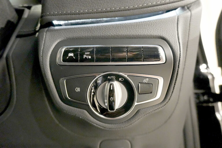 2023年式 メルセデスベンツ G400d ダークブラック Gmanufaktur AMGライン オブシディアンブラック MQ4192