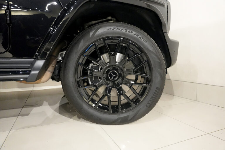 2024年式 メルセデスベンツ G400d ダークブラック Gmanufakturプログラム+ AMGライン オブシディアンブラック MQ4193