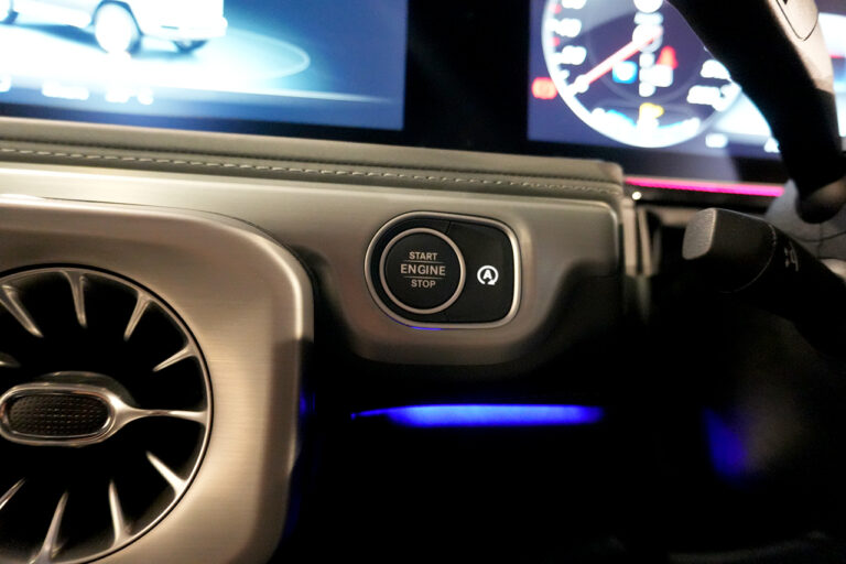 2024年式 メルセデスベンツ G400d ダークブラック Gmanufakturプログラム+ AMGライン オブシディアンブラック MQ4193