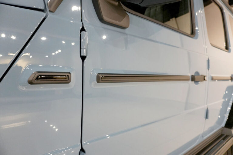 2023年式 メルセデスベンツ G400d Gmanufaktur AMGライン グランブルー MQ4194