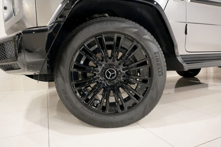 2023年式 メルセデスベンツ G400d ミッドナイト Gmanufakturプログラム AMGライン MQ4196