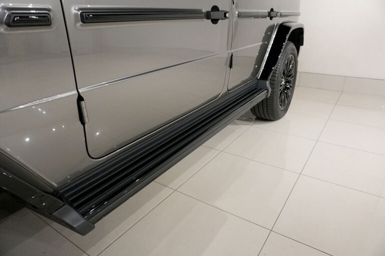 2023年式 メルセデスベンツ G400d ミッドナイト Gmanufakturプログラム AMGライン MQ4196