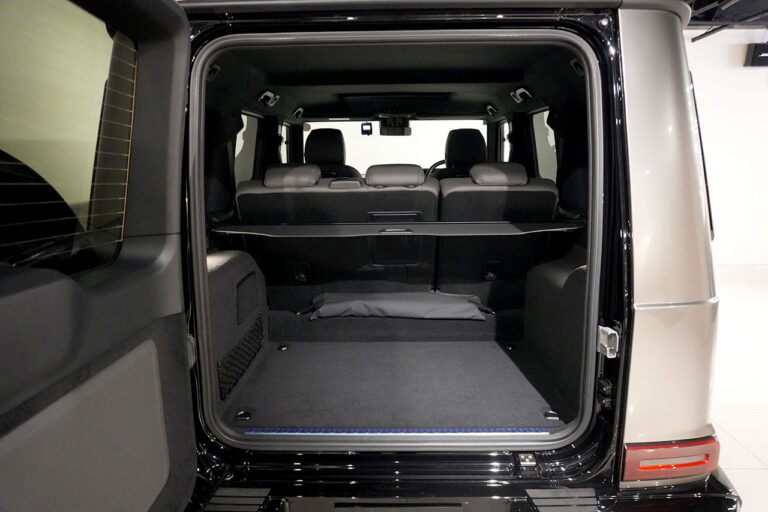 2023年式 メルセデスベンツ G400d ミッドナイト Gmanufakturプログラム AMGライン MQ4196