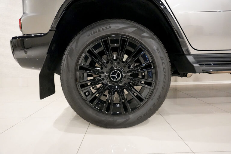 2023年式 メルセデスベンツ G400d ミッドナイト Gmanufakturプログラム AMGライン MQ4196