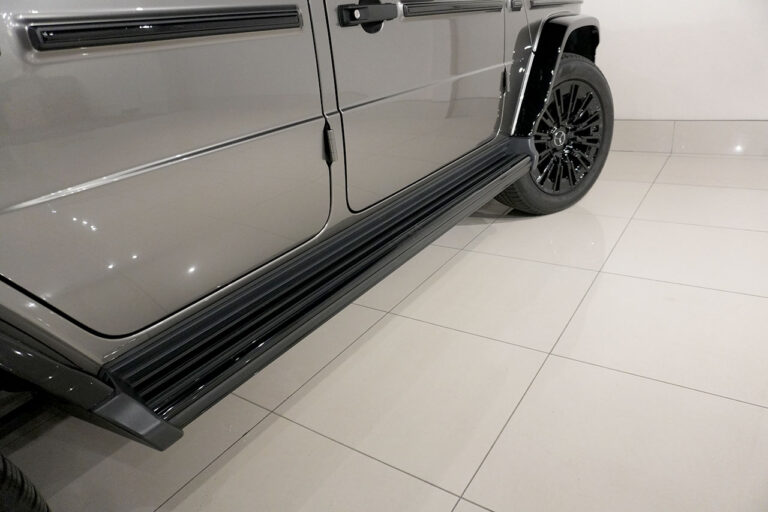 2023年式 メルセデスベンツ G400d ミッドナイト Gmanufakturプログラム AMGライン MQ4196