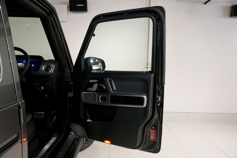 2023年式 メルセデスベンツ G400d ミッドナイト Gmanufakturプログラム AMGライン MQ4196