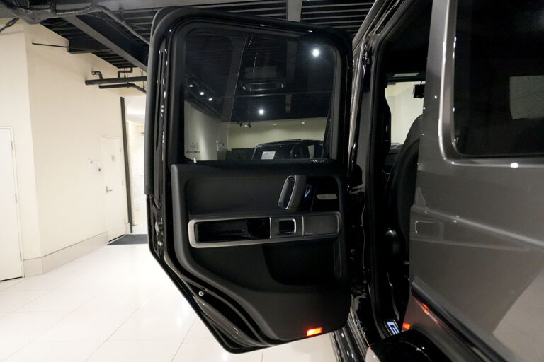 2023年式 メルセデスベンツ G400d ミッドナイト Gmanufakturプログラム AMGライン MQ4196