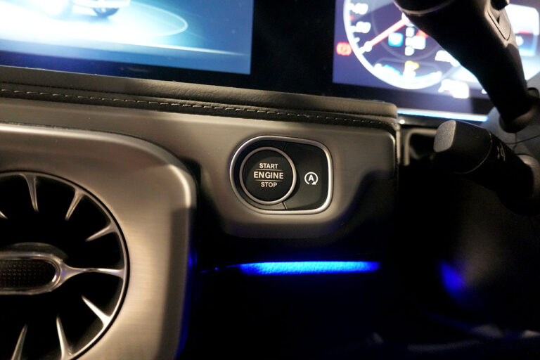 2023年式 メルセデスベンツ G400d ミッドナイト Gmanufakturプログラム AMGライン MQ4196