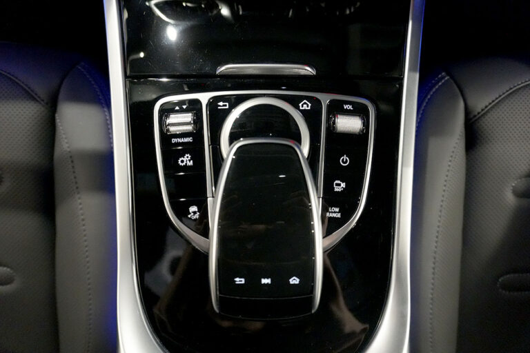 2023年式 メルセデスベンツ G400d ミッドナイト Gmanufakturプログラム AMGライン MQ4196