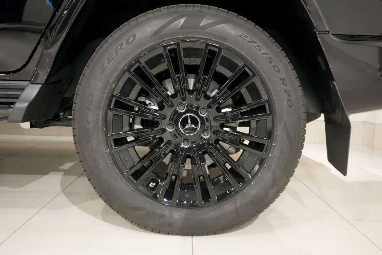 2024年式 メルセデスベンツ G400d maqspeed 12 ダークブラック AMGライン Gmanufakturプログラム オブシディアンブラック MQ4199