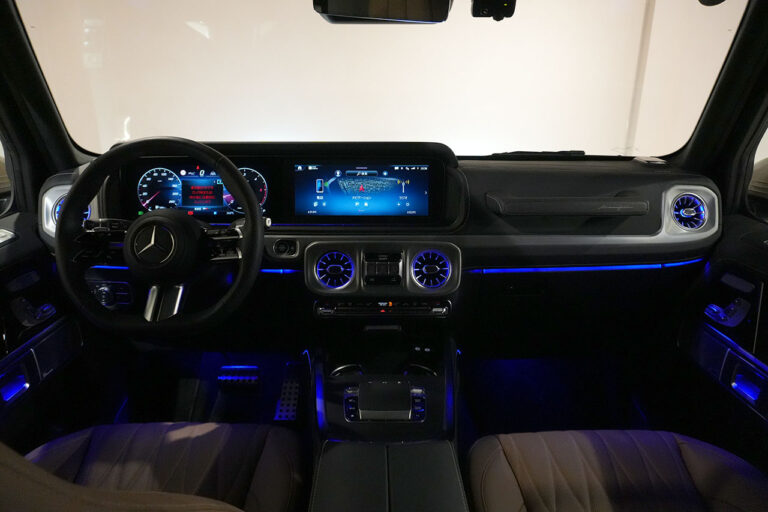 2025年式 メルセデスベンツ G450d(ISG搭載) ダークゴールド AMGラインPKG MANUFAKTURプログラム トラバーチンベージュ